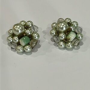 Vintage Faux Pearl Mint Green Beaded Gold Tone Clip On Cluster Earrings OS